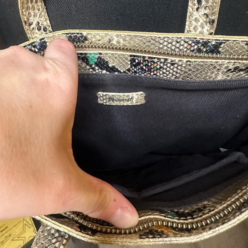 Madewell Crossbody - Picture 5 of 6